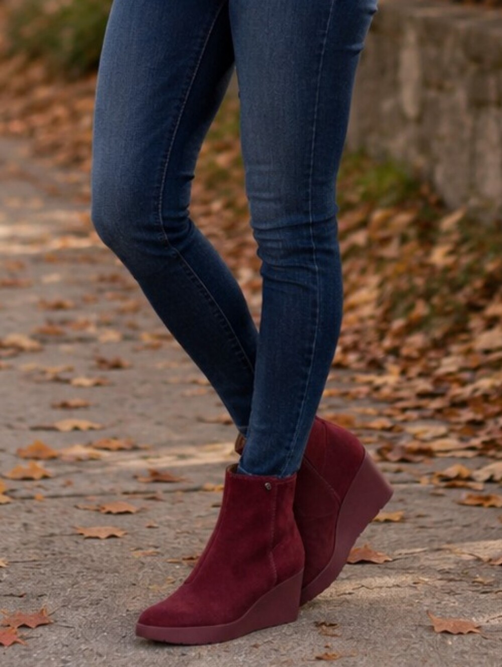 Vionic Skylar Port Wine Women's Burgundy Wedge Ankle Boots Sz 7 New